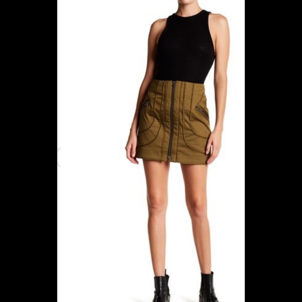 Veronica Beard army green cargo skirt